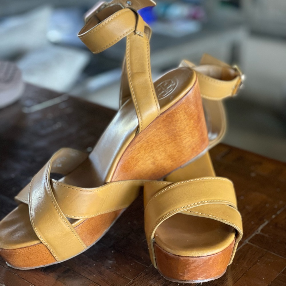 TORY BURCH Platform Sandals